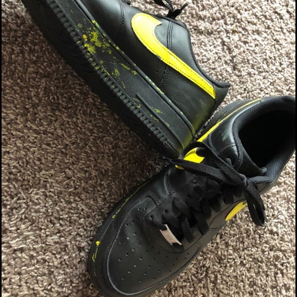 Nike Air Shoes - Picture 2 of 2